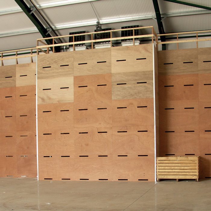 Suction Wall